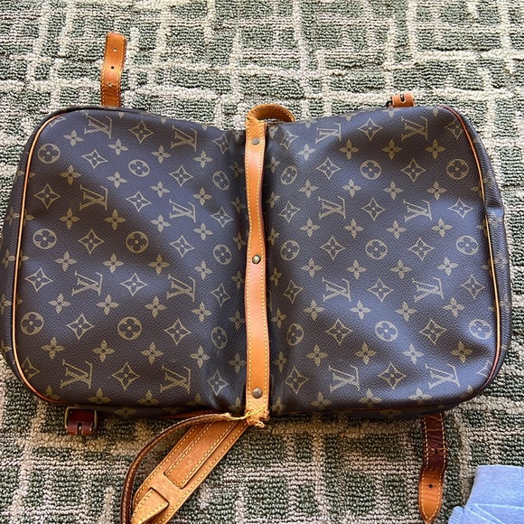 Authentic LV VINTAGE LOUIS VUITTON Saumur Bag handbag saddle bag PURSE CROSSBODY - Picture 12 of 17